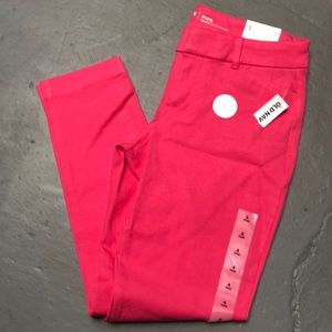 Ankle-length Mid-Rise Pixies